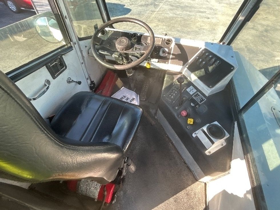 Yard Truck-Heavy Duty Tractors-Capacity Of Texas-2019-TJ5000-Orlando-FL-20,764\n\t\tmiles-$ 68,750 - Image 10