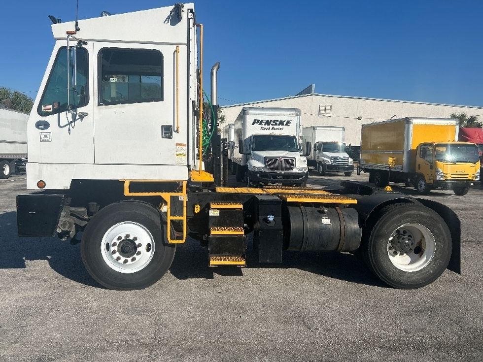 Yard Truck-Heavy Duty Tractors-Capacity Of Texas-2019-TJ5000-Orlando-FL-20,764\n\t\tmiles-$ 68,750 - Image 4
