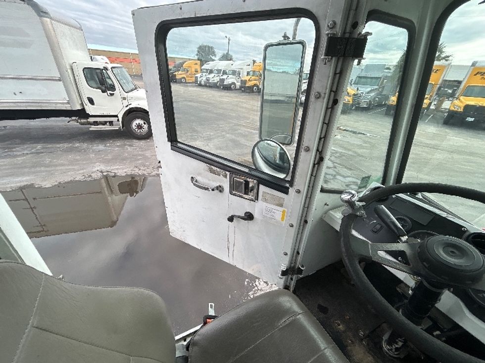 Yard Truck-Heavy Duty Tractors-Capacity Of Texas-2019-TJ5000-Orlando-FL-28,491\n\t\tmiles-$ 65,750 - Image 14