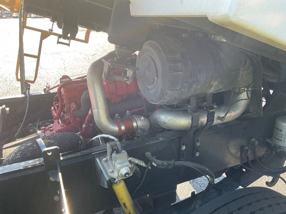 Yard Truck-Heavy Duty Tractors-Capacity Of Texas-2019-TJ5000-Orlando-FL-28,491\n\t\tmiles-$ 65,750 - Image 16