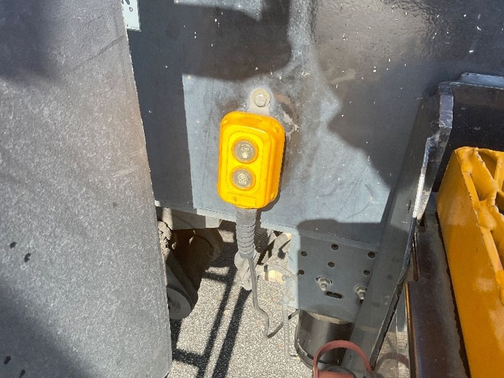 Yard Truck-Heavy Duty Tractors-Capacity Of Texas-2019-TJ5000-Orlando-FL-28,491\n\t\tmiles-$ 65,750 - Image 18