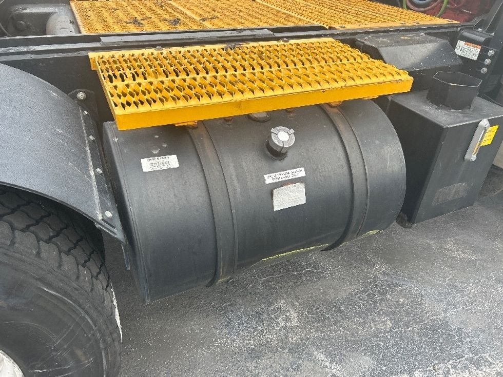 Yard Truck-Heavy Duty Tractors-Capacity Of Texas-2019-TJ5000-Orlando-FL-28,491\n\t\tmiles-$ 65,750 - Image 19