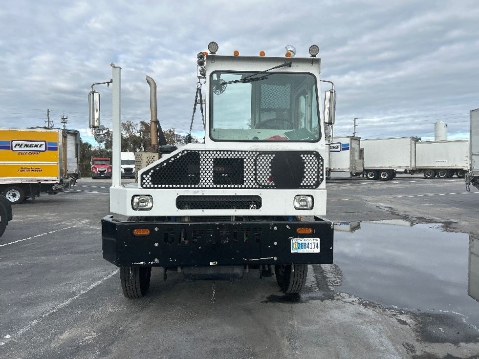 Yard Truck-Heavy Duty Tractors-Capacity Of Texas-2019-TJ5000-Orlando-FL-28,491\n\t\tmiles-$ 65,750 - Image 2