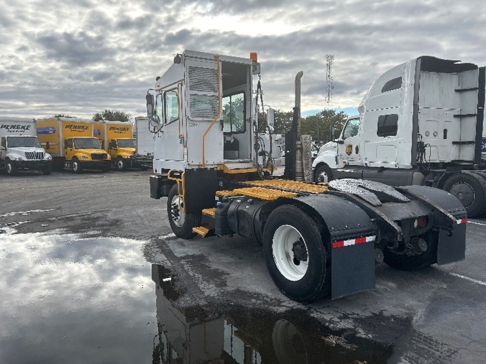 Yard Truck-Heavy Duty Tractors-Capacity Of Texas-2019-TJ5000-Orlando-FL-28,491\n\t\tmiles-$ 65,750 - Image 5