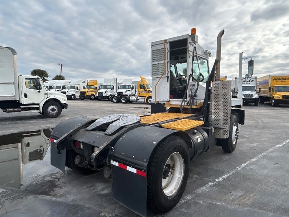 Yard Truck-Heavy Duty Tractors-Capacity Of Texas-2019-TJ5000-Orlando-FL-28,491\n\t\tmiles-$ 65,750 - Image 7