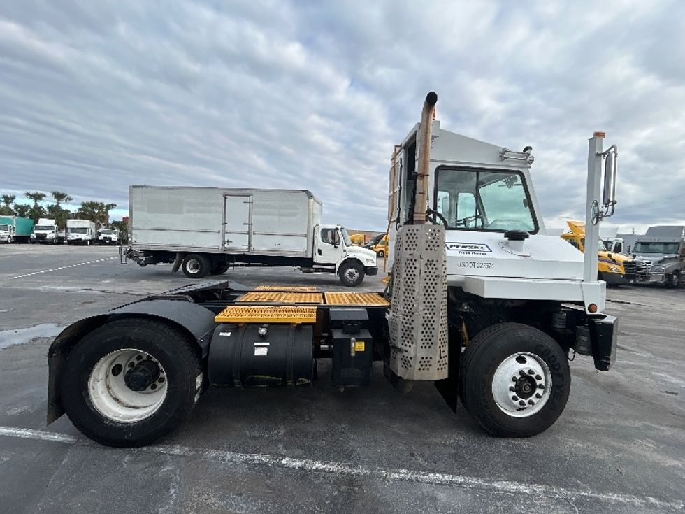 Yard Truck-Heavy Duty Tractors-Capacity Of Texas-2019-TJ5000-Orlando-FL-28,491\n\t\tmiles-$ 65,750 - Image 8
