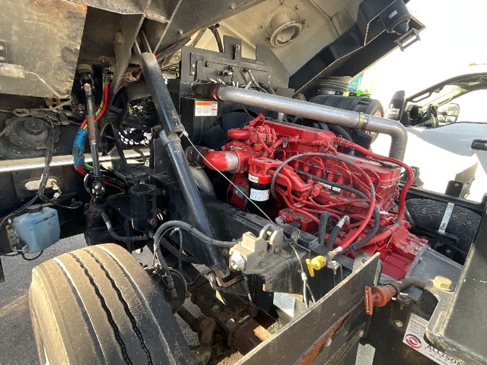 Yard Truck-Heavy Duty Tractors-Capacity Of Texas-2019-TJ5000-Reading-PA-15,920\n\t\tmiles-$ 62,000 - Image 16