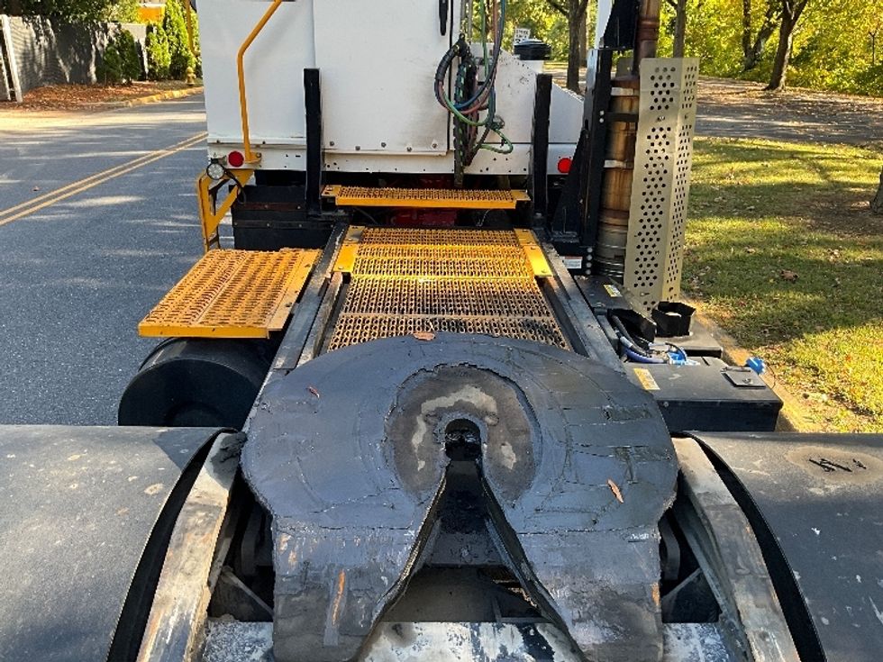 Yard Truck-Heavy Duty Tractors-Capacity Of Texas-2019-TJ5000-Reading-PA-15,920\n\t\tmiles-$ 62,000 - Image 6