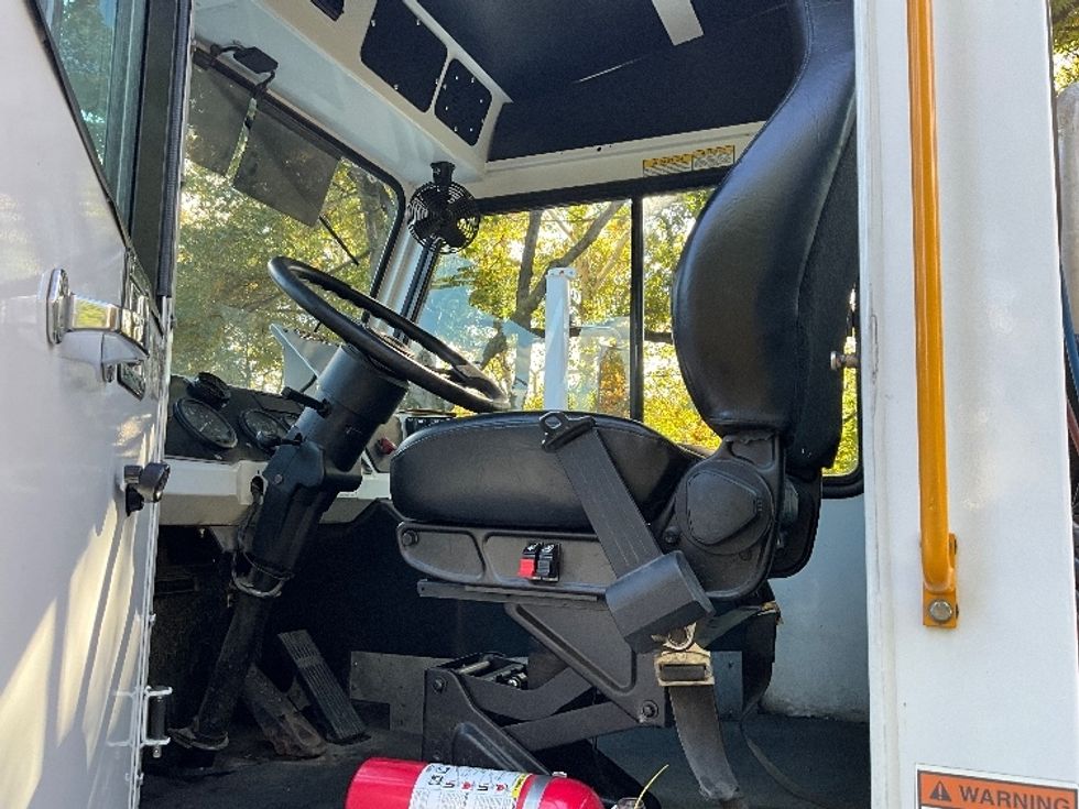 Yard Truck-Heavy Duty Tractors-Capacity Of Texas-2019-TJ5000-Reading-PA-15,920\n\t\tmiles-$ 62,000 - Image 9