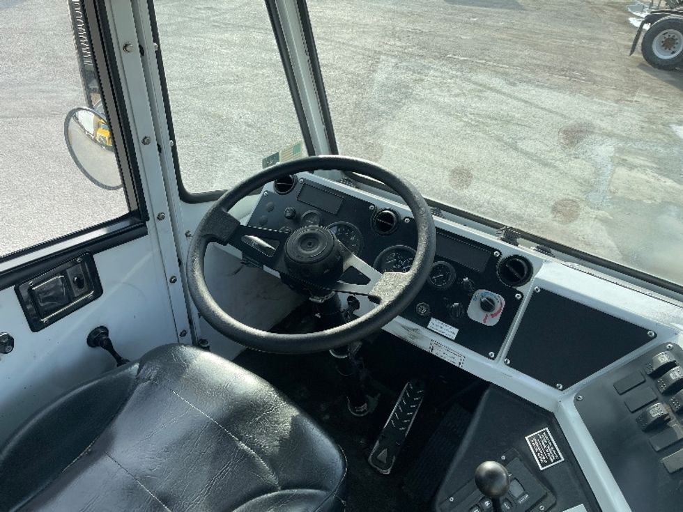 Yard Truck-Heavy Duty Tractors-Capacity Of Texas-2020-SABRE5-Tampa-FL-23,529\n\t\tmiles-$ 78,500 - Image 10