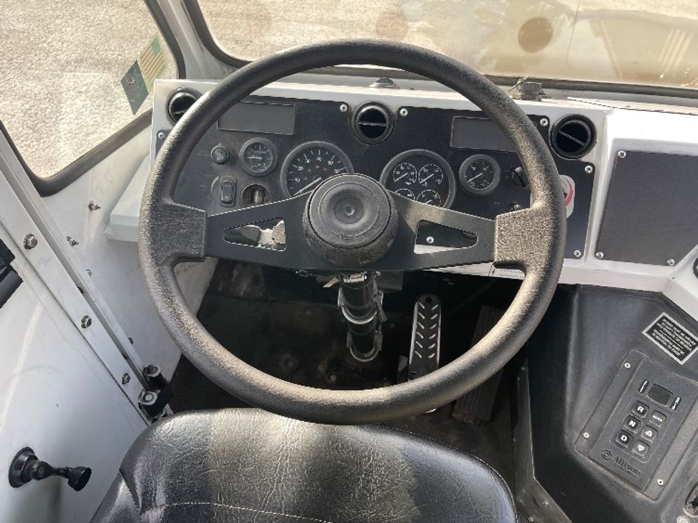 Yard Truck-Heavy Duty Tractors-Capacity Of Texas-2020-SABRE5-Tampa-FL-23,529\n\t\tmiles-$ 78,500 - Image 11