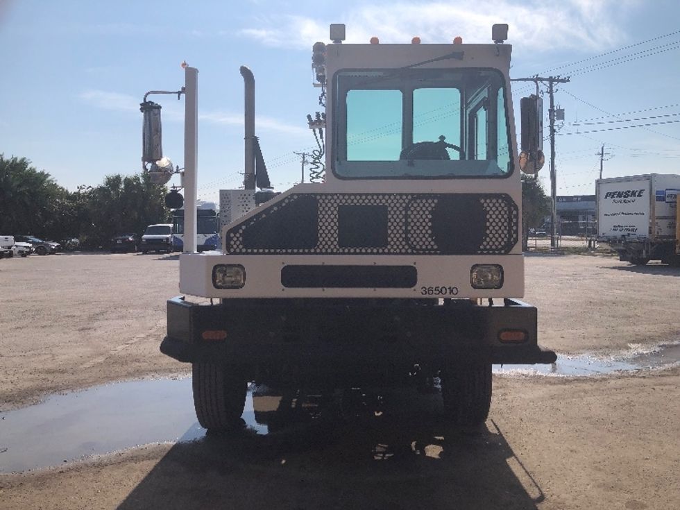 Yard Truck-Heavy Duty Tractors-Capacity Of Texas-2020-SABRE5-Tampa-FL-23,529\n\t\tmiles-$ 78,500 - Image 2