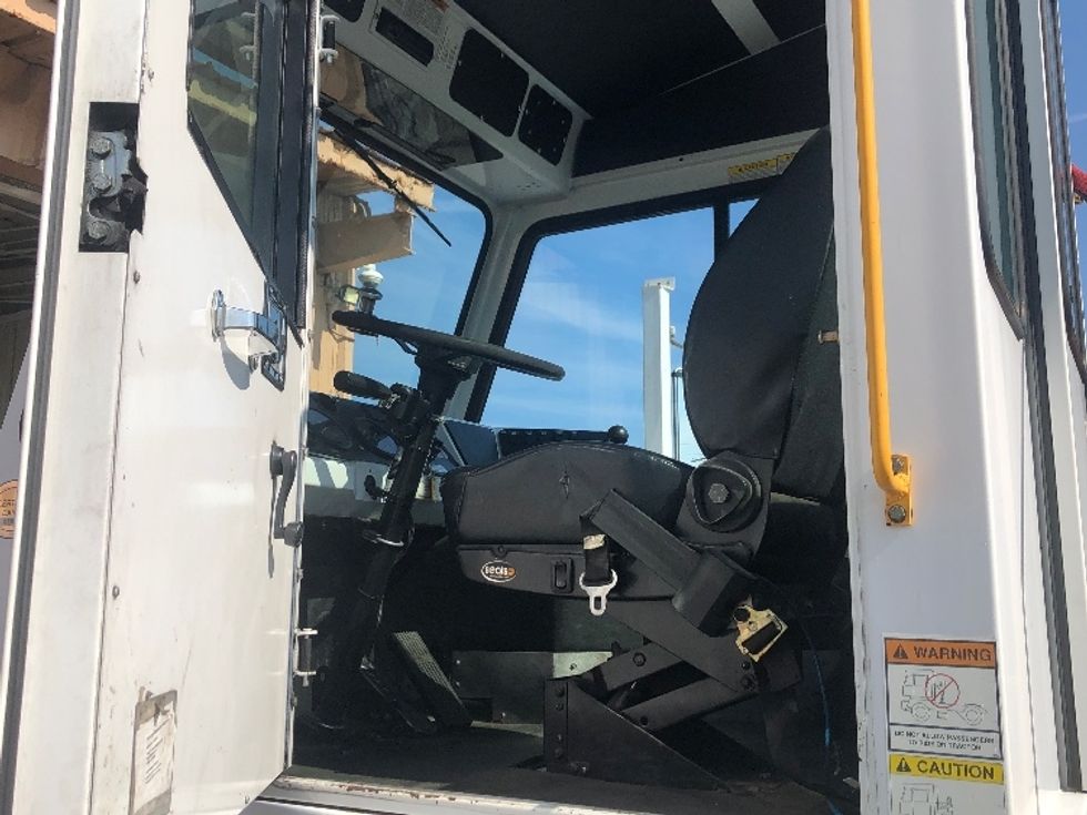 Yard Truck-Heavy Duty Tractors-Capacity Of Texas-2020-SABRE5-Tampa-FL-23,529\n\t\tmiles-$ 78,500 - Image 9