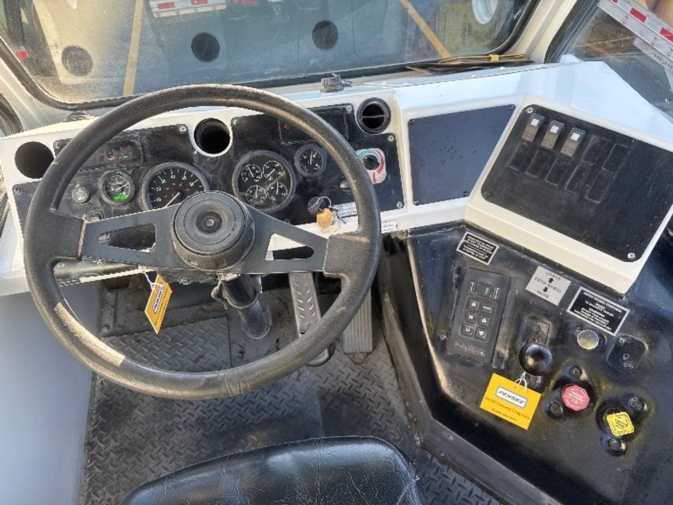 Yard Truck-Heavy Duty Tractors-Capacity Of Texas-2020-TJ5000-Salt Lake City-UT-8,418\n\t\tmiles-$ 82,250 - Image 11