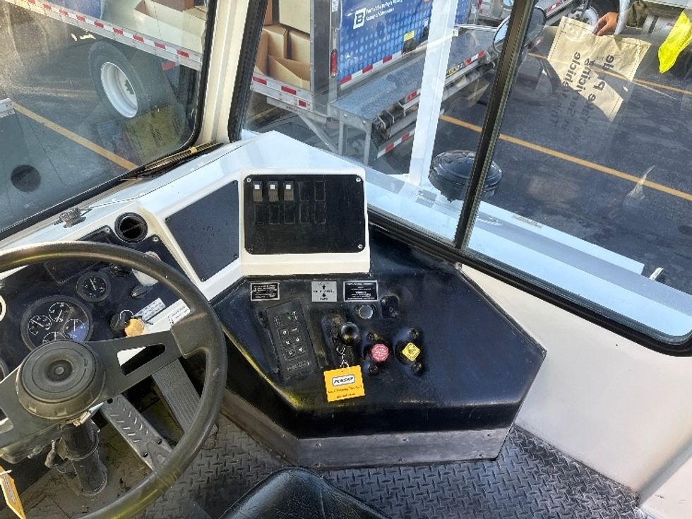 Yard Truck-Heavy Duty Tractors-Capacity Of Texas-2020-TJ5000-Salt Lake City-UT-8,418\n\t\tmiles-$ 82,250 - Image 12