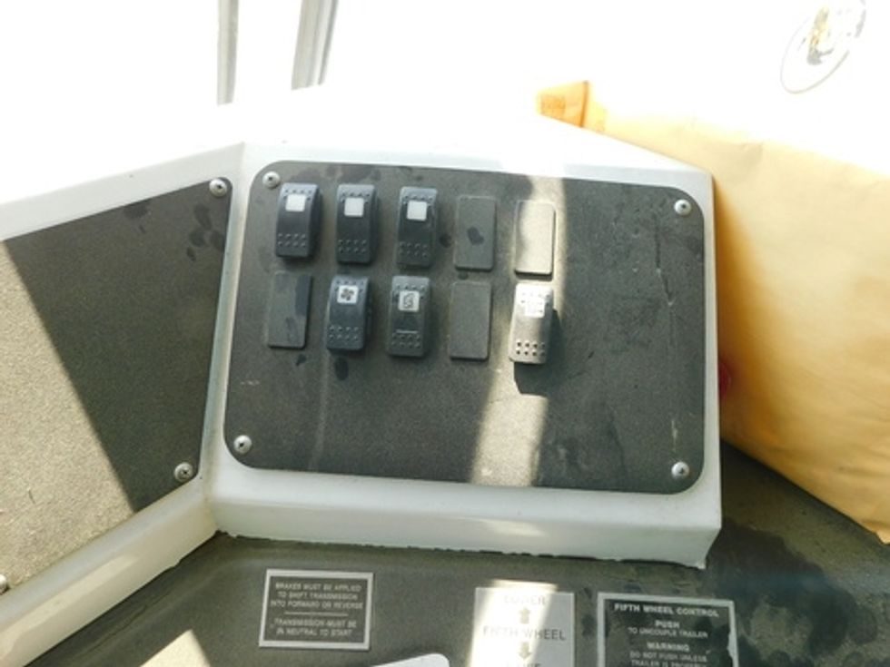 Yard Truck-Heavy Duty Tractors-Capacity Of Texas-2020-TJ5000-Sanford-NC-18,467\n\t\tmiles-$ 66,750 - Image 12