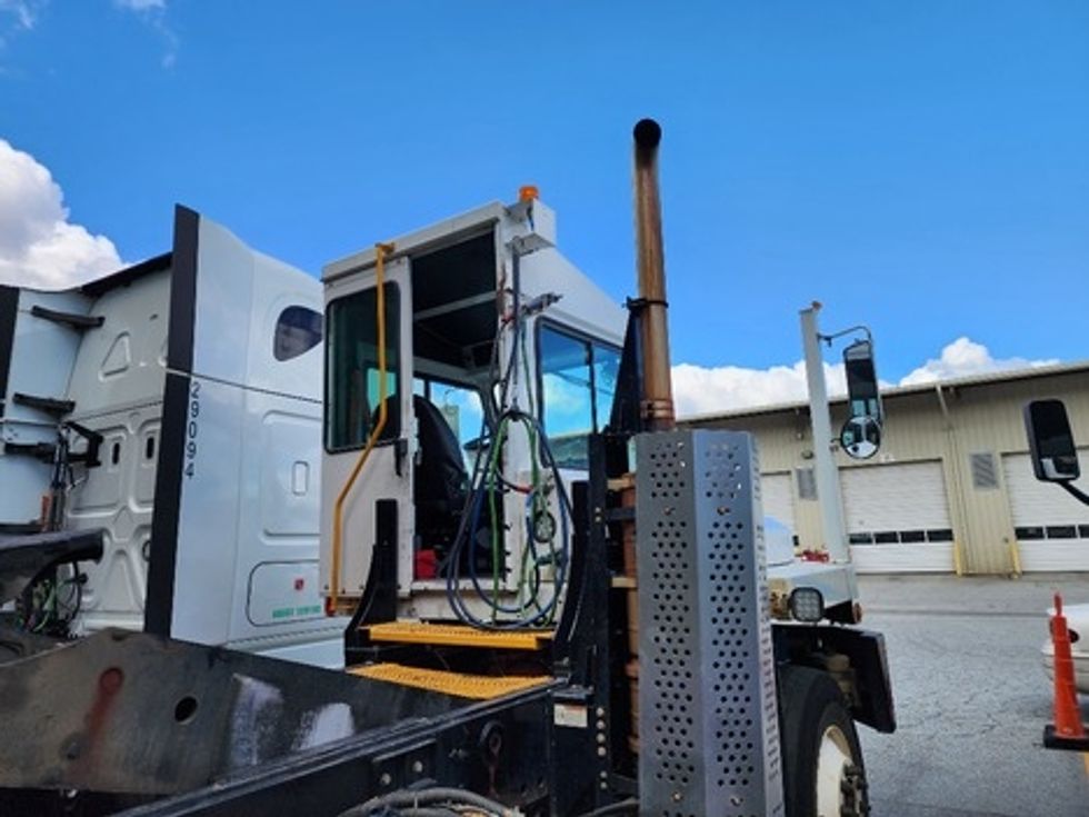 Yard Truck-Heavy Duty Tractors-Capacity Of Texas-2021-TJ5000-Greensboro-NC-0\n\t\tmiles-$ 80,000 - Image 11