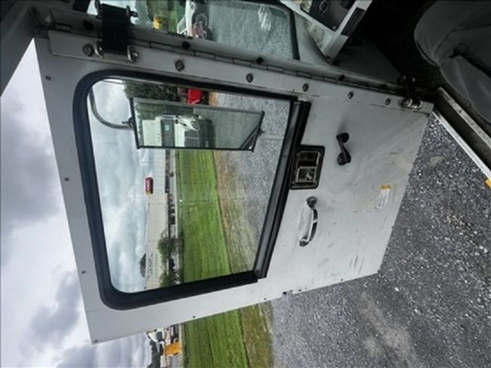 Yard Truck-Heavy Duty Tractors-Capacity Of Texas-2021-TJ5000-Resaca-GA-12,564\n\t\tmiles-$ 83,000 - Image 14