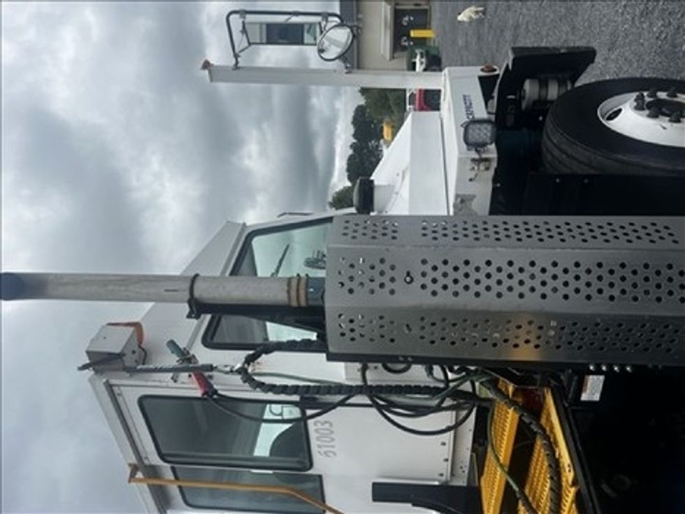 Yard Truck-Heavy Duty Tractors-Capacity Of Texas-2021-TJ5000-Resaca-GA-12,564\n\t\tmiles-$ 83,000 - Image 17