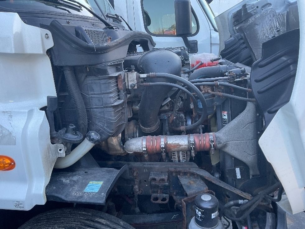 Yard Truck-Heavy Duty Tractors-Freightliner-2017-Cascadia 11342ST-North Bergen-NJ-411,995\n\t\tmiles-$ 20,000 - Image 13