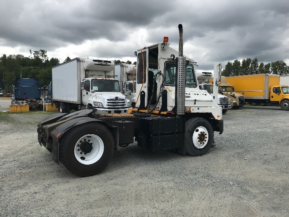 Yard Truck-Heavy Duty Tractors-Ottawa-2013-YT30-Abbotsford-BC-70,049\n\t\tkm-$ 45,250 - Image 7