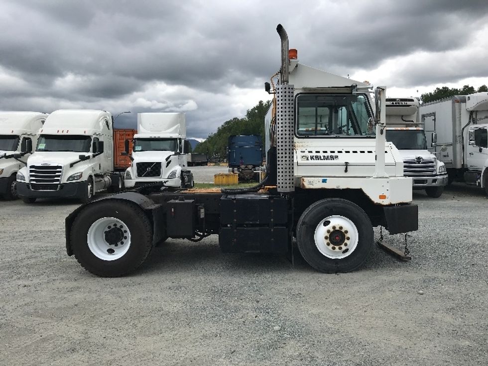 Yard Truck-Heavy Duty Tractors-Ottawa-2013-YT30-Abbotsford-BC-70,049\n\t\tkm-$ 45,250 - Image 8