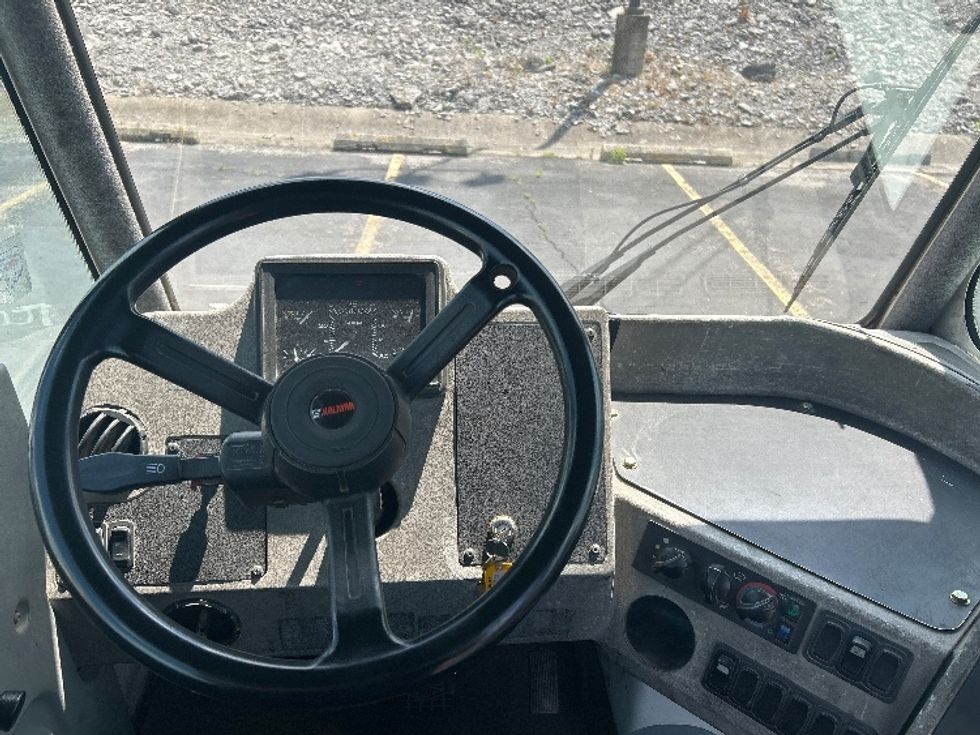 Yard Truck-Heavy Duty Tractors-Ottawa-2016-T2-Nashville (Mount Juliet)-TN-37,636\n\t\tmiles-$ 42,000 - Image 11