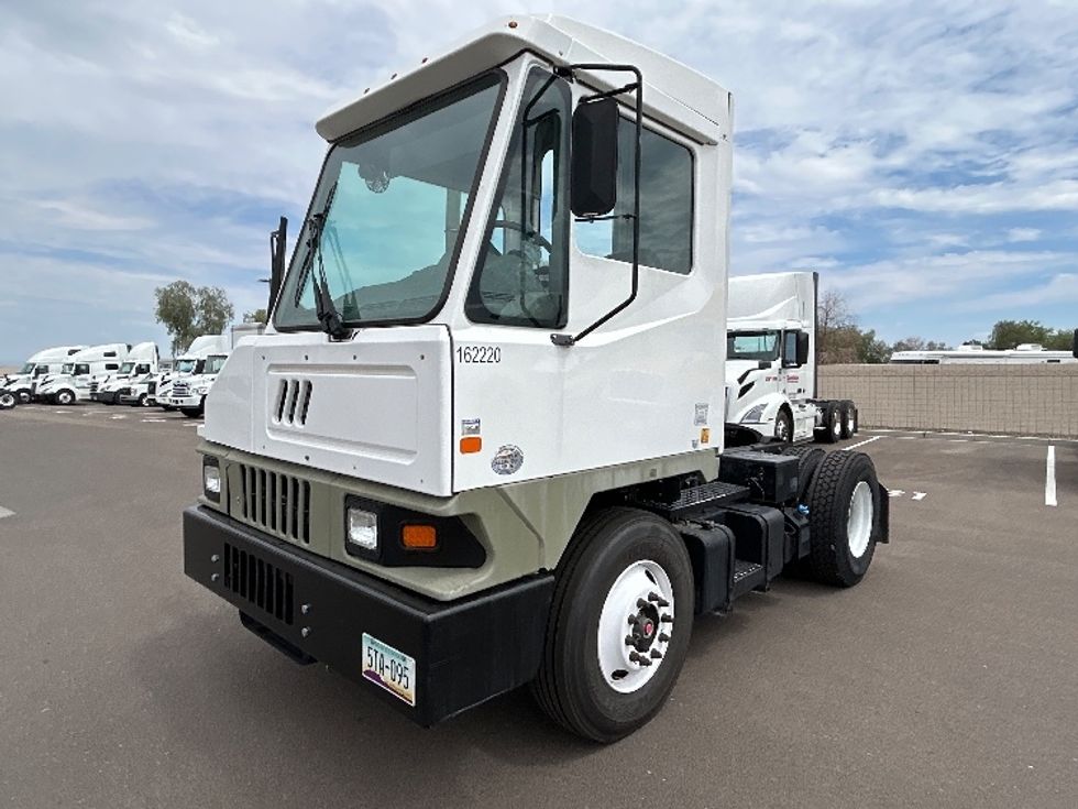 Yard Truck-Heavy Duty Tractors-Ottawa-2016-T2-Phoenix-AZ-32,244\n\t\tmiles-$ 49,250 - Image 3