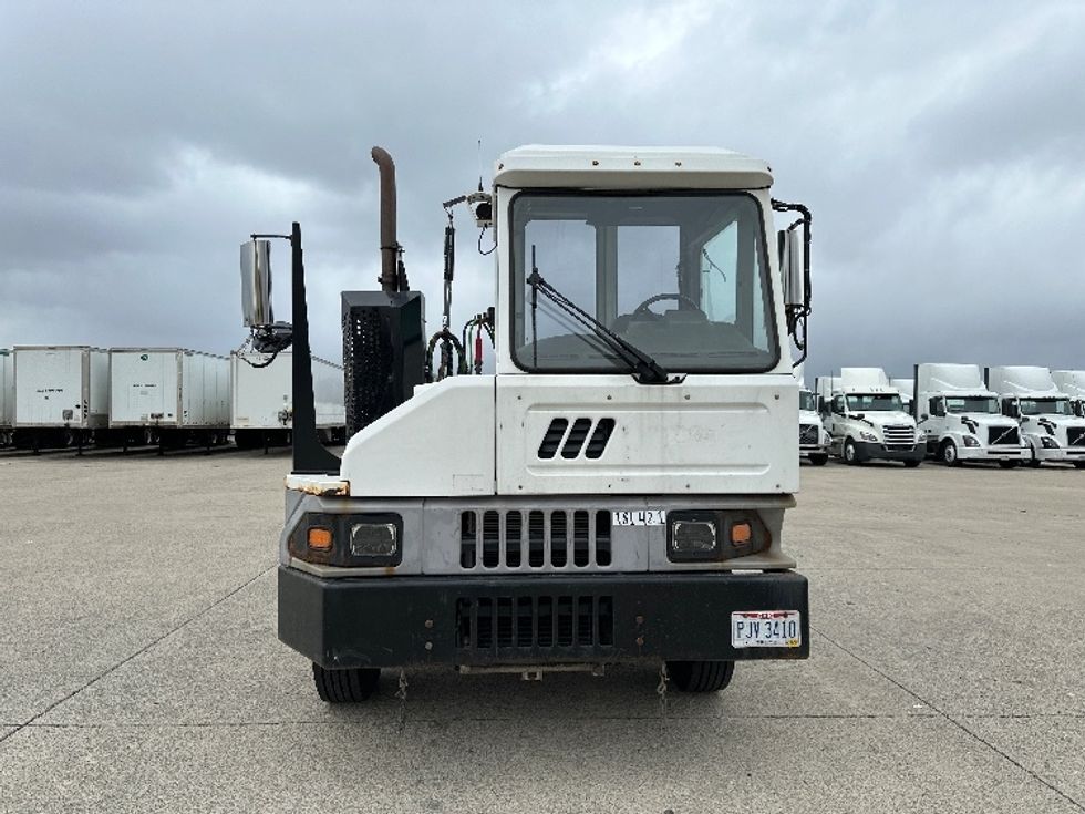 Yard Truck-Heavy Duty Tractors-Ottawa-2017-T2-East Liberty-OH-53,292\n\t\tmiles-$ 35,500 - Image 2