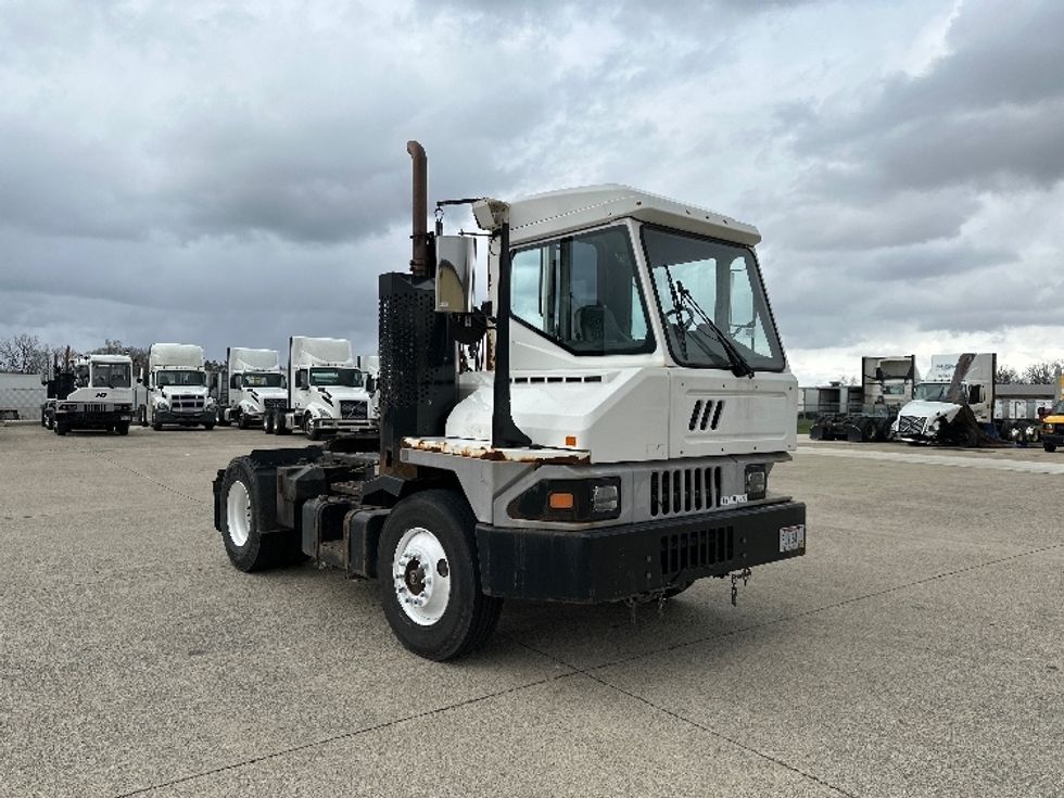 Yard Truck-Heavy Duty Tractors-Ottawa-2017-T2-East Liberty-OH-89,430\n\t\tmiles-$ 36,750 - Image 1
