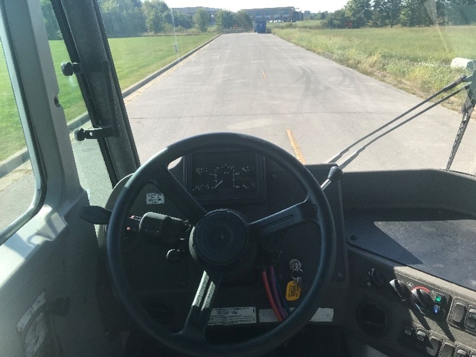 Yard Truck-Heavy Duty Tractors-Ottawa-2017-T2-Evansville-IN-103,001\n\t\tmiles-$ 49,250 - Image 11