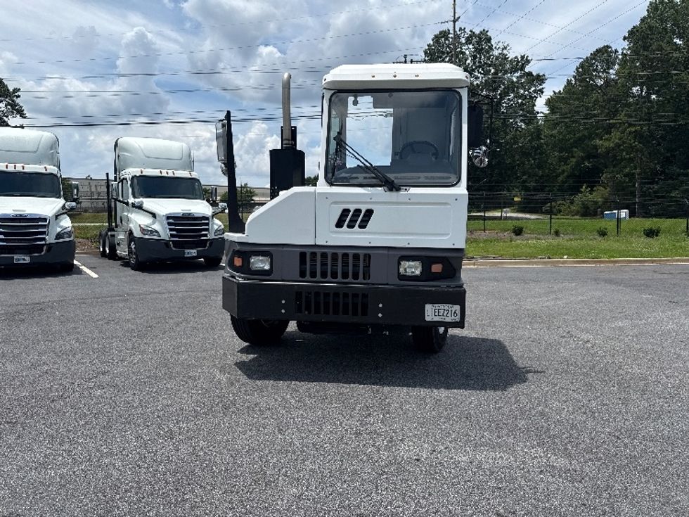Yard Truck-Heavy Duty Tractors-Ottawa-2017-T2-Newnan-GA-59,268\n\t\tmiles-$ 50,500 - Image 2