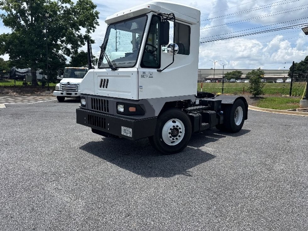 Yard Truck-Heavy Duty Tractors-Ottawa-2017-T2-Newnan-GA-59,268\n\t\tmiles-$ 50,500 - Image 3
