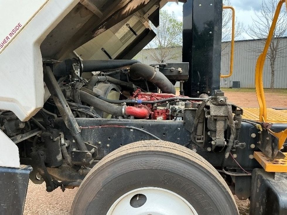 Yard Truck-Heavy Duty Tractors-Ottawa-2018-T2-Atlanta (Forest Park)-GA-411,950\n\t\tmiles-$ 57,500 - Image 13