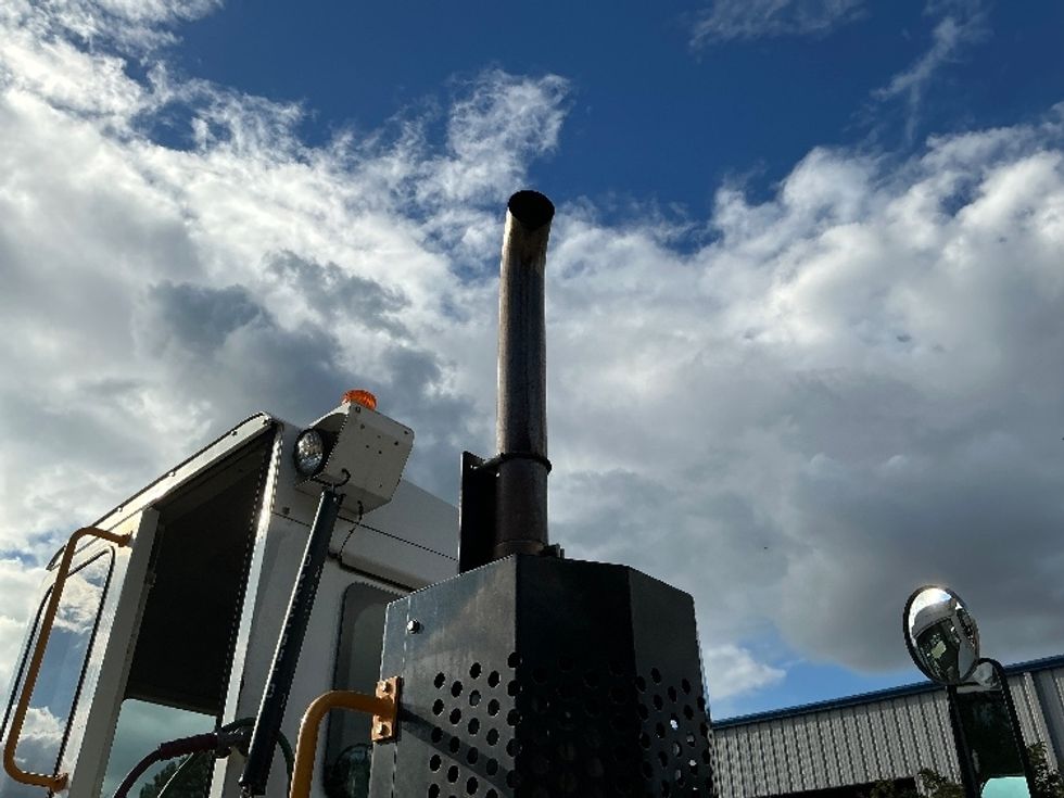 Yard Truck-Heavy Duty Tractors-Ottawa-2018-T2-Atlanta (Forest Park)-GA-411,950\n\t\tmiles-$ 57,500 - Image 18