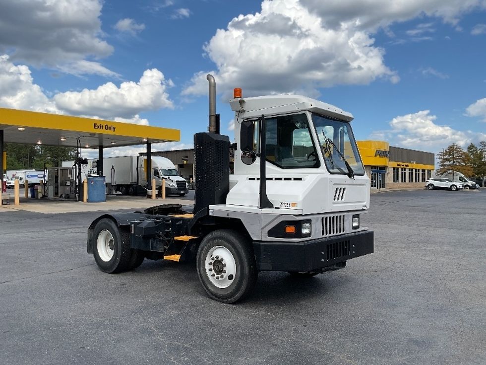 Yard Truck-Heavy Duty Tractors-Ottawa-2018-T2-Augusta-GA-560,817\n\t\tmiles-$ 61,000 - Image 1