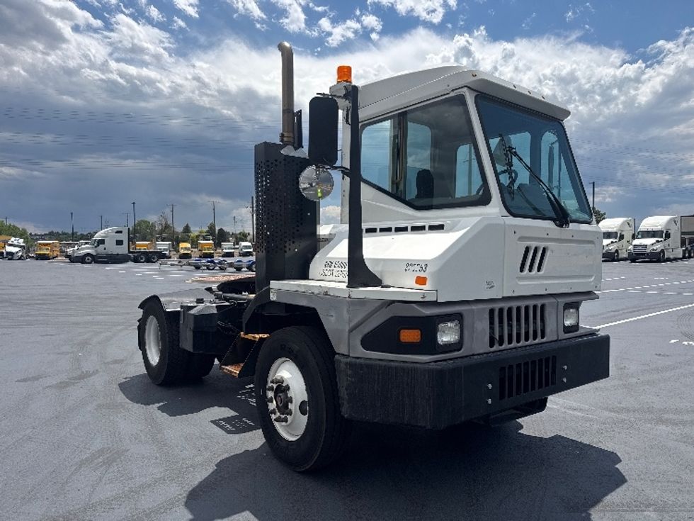 Yard Truck-Heavy Duty Tractors-Ottawa-2018-T2-Aurora-CO-22,299\n\t\tmiles-$ 42,250 - Image 1