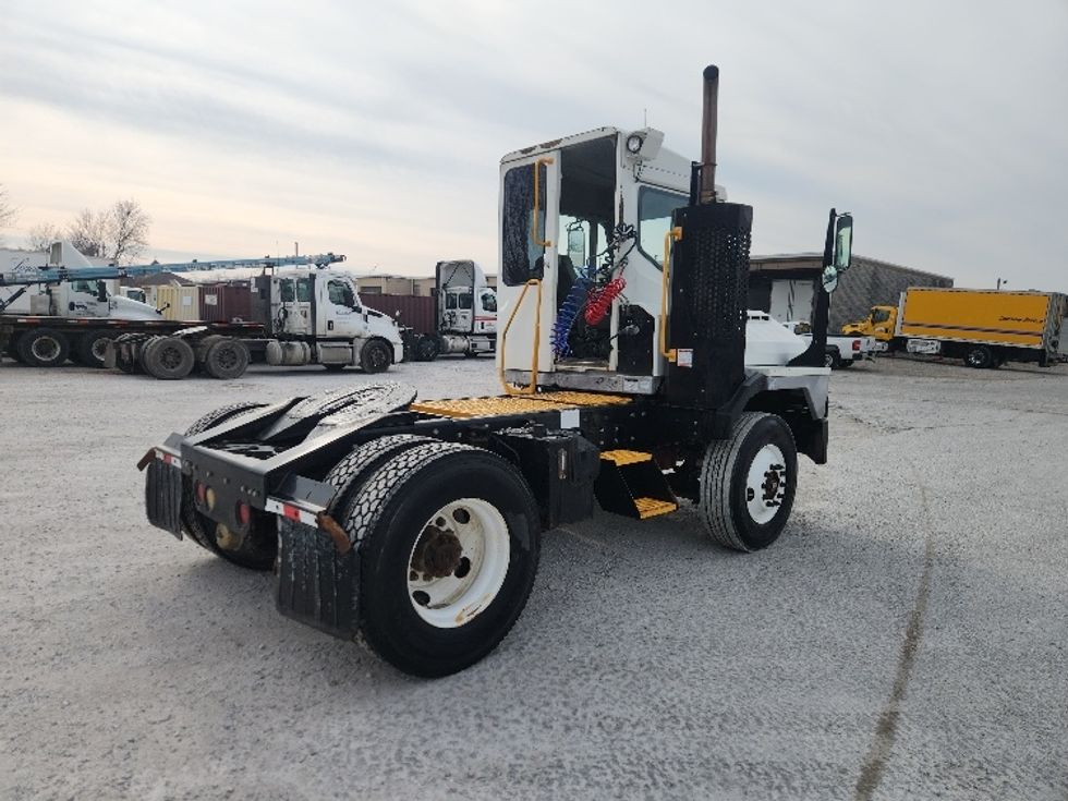 Yard Truck-Heavy Duty Tractors-Ottawa-2018-T2-Carthage-MO-9,697\n\t\tmiles-$ 63,000 - Image 7