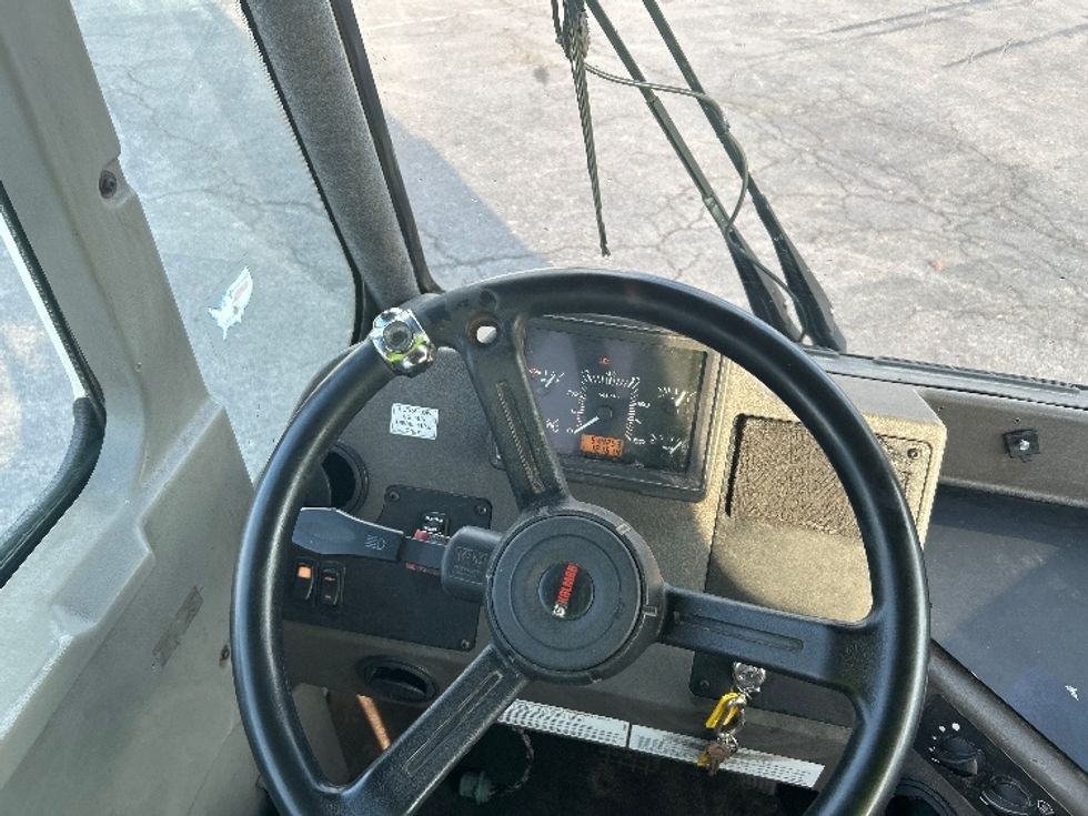 Yard Truck-Heavy Duty Tractors-Ottawa-2018-T2-Chattanooga-TN-54,425\n\t\tmiles-$ 57,500 - Image 10