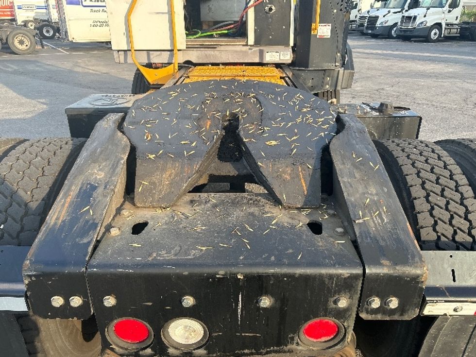 Yard Truck-Heavy Duty Tractors-Ottawa-2018-T2-Chattanooga-TN-54,425\n\t\tmiles-$ 57,500 - Image 6