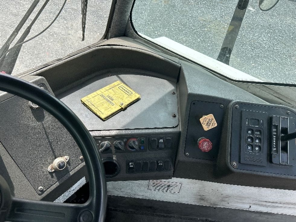 Yard Truck-Heavy Duty Tractors-Ottawa-2018-T2-Cleona-PA-55,137\n\t\tmiles-$ 49,250 - Image 10