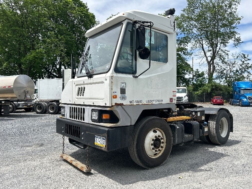 Yard Truck-Heavy Duty Tractors-Ottawa-2018-T2-Cleona-PA-55,137\n\t\tmiles-$ 49,250 - Image 3