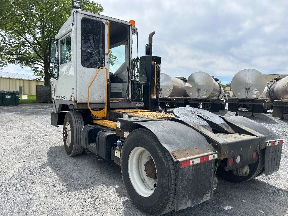 Yard Truck-Heavy Duty Tractors-Ottawa-2018-T2-Cleona-PA-55,137\n\t\tmiles-$ 49,250 - Image 5
