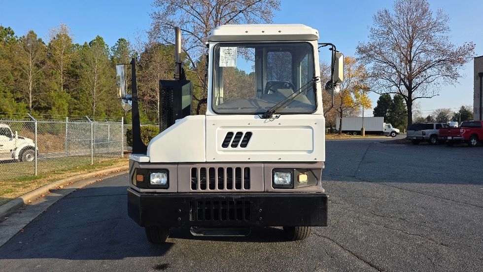 Yard Truck-Heavy Duty Tractors-Ottawa-2018-T2-Concord-NC-152,786\n\t\tmiles-$ 56,000 - Image 2