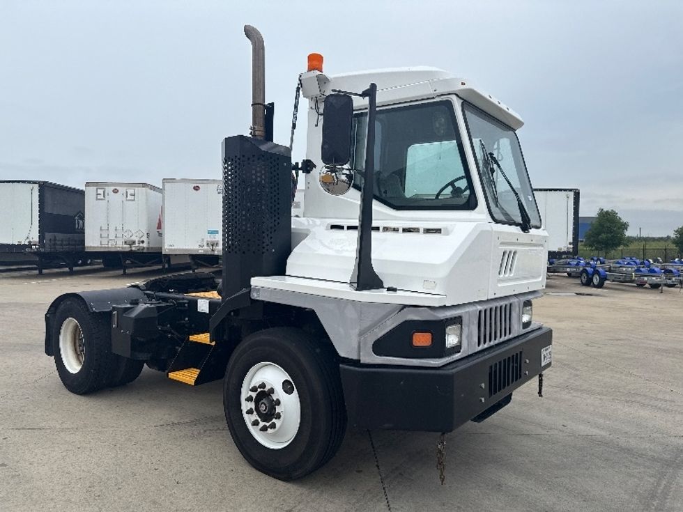 Yard Truck-Heavy Duty Tractors-Ottawa-2018-T2-Dallas-TX-120,000\n\t\tmiles-$ 64,750 - Image 1