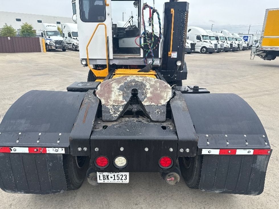 Yard Truck-Heavy Duty Tractors-Ottawa-2018-T2-Dallas-TX-120,000\n\t\tmiles-$ 64,750 - Image 6