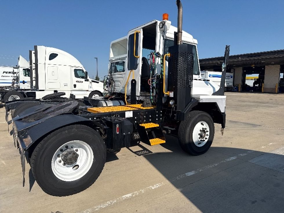 Yard Truck-Heavy Duty Tractors-Ottawa-2018-T2-Dallas-TX-120,000\n\t\tmiles-$ 64,750 - Image 7