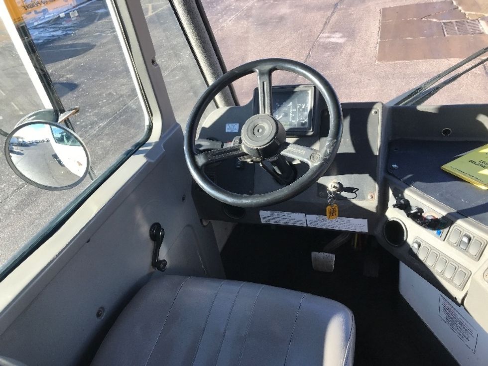 Yard Truck-Heavy Duty Tractors-Ottawa-2018-T2-Davenport-IA-53,195\n\t\tmiles-$ 58,000 - Image 10