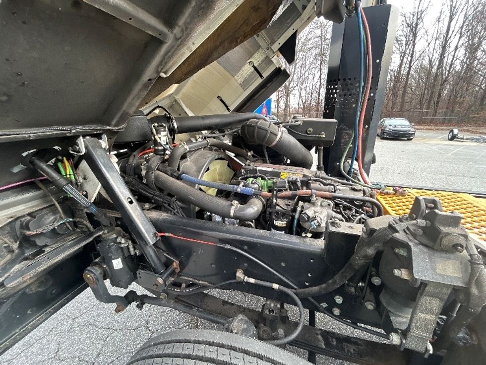 Yard Truck-Heavy Duty Tractors-Ottawa-2018-T2-Greensboro-NC-23,026\n\t\tmiles-$ 54,750 - Image 15