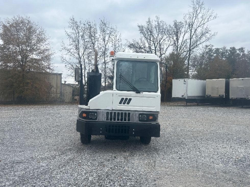 Yard Truck-Heavy Duty Tractors-Ottawa-2018-T2-Grenada-MS-15,809\n\t\tmiles-$ 74,000 - Image 2